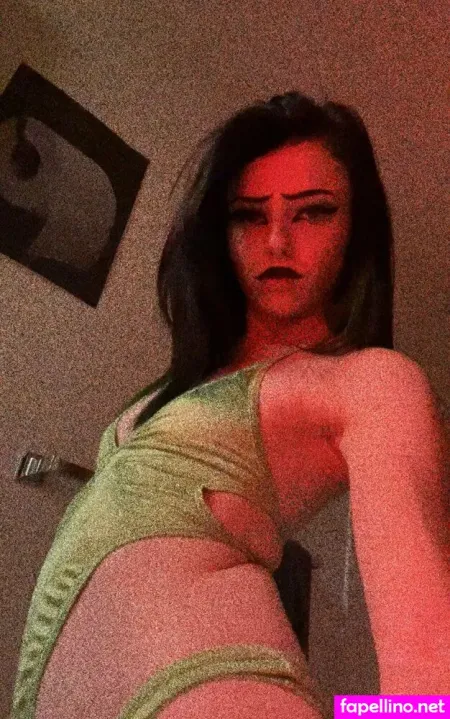 Cherrysnowflake420 Main Profile Photo