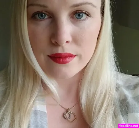 Cherxxjem77 OnlyFans Thumbnail #CszqZzIXKd