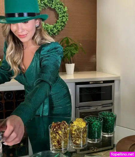 Cheryl Burke OnlyFans Thumbnail #Qv0jQ2sMMM