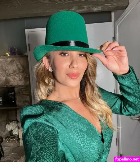 Cheryl Burke OnlyFans Thumbnail #tKCVJrP8Q7