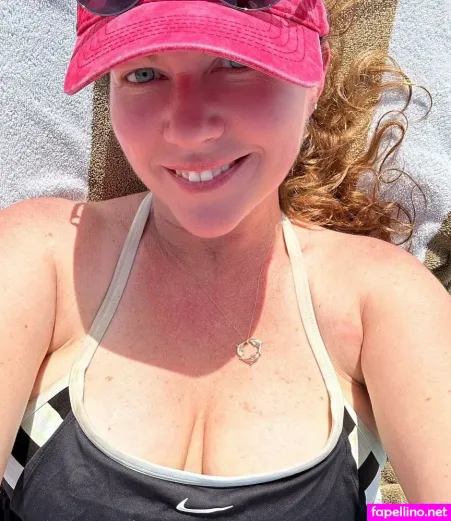 Cheryl Hawks OnlyFans Thumbnail #1T95ZStolg