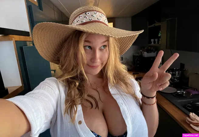 Cheryl Thicc Blossom 1 OnlyFans Thumbnail #q4afasBMI7