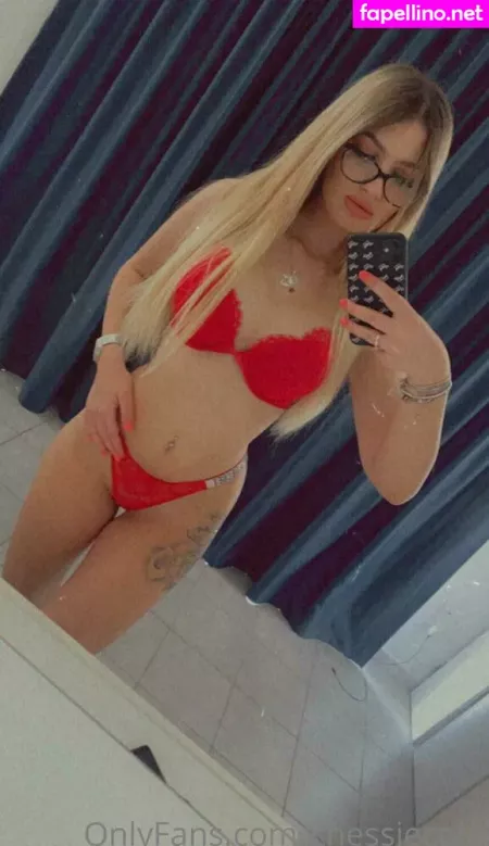 Chessiecole OnlyFans Thumbnail #wBfRVVBlCd