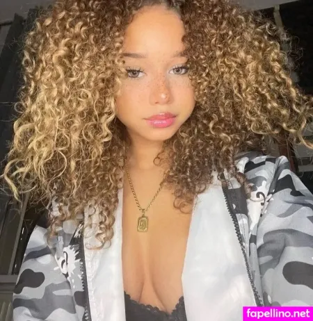 Chevelly OnlyFans Thumbnail #IFrBtppYi5