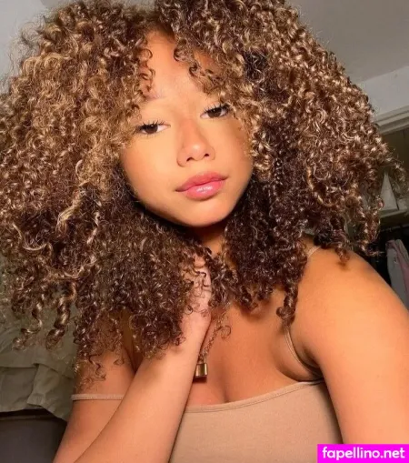 Chevelly OnlyFans Thumbnail #fxoxF7tHCo