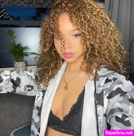 Chevelly OnlyFans Thumbnail #y7Mmyj223n