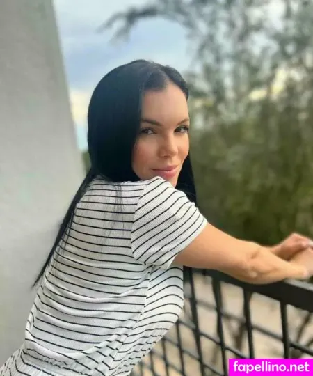 Cheyenne Quinn OnlyFans Thumbnail #LIJoNfd5yb