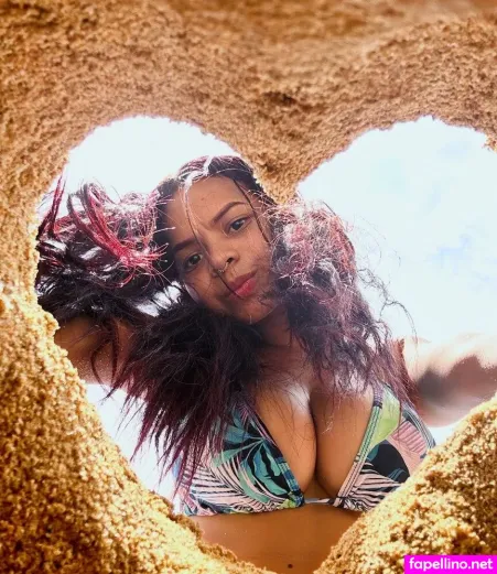 Cheyla Collins OnlyFans Thumbnail #0qPpVtcu5F