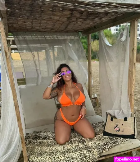 Chiara Calamaro OnlyFans Thumbnail #r7uBVl4Yn1