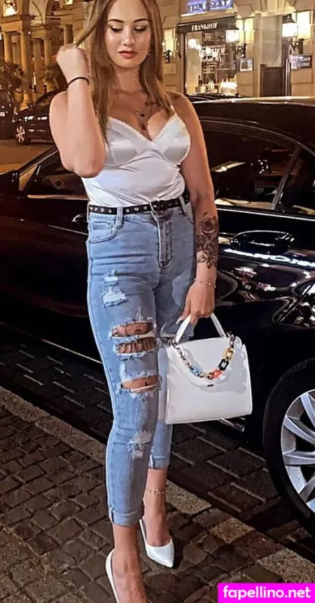 Chiara D 039 Amico OnlyFans Thumbnail #Qick39hZ4e