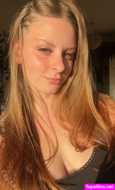 Chiara Fischer OnlyFans Thumbnail #UOxWALzwK1