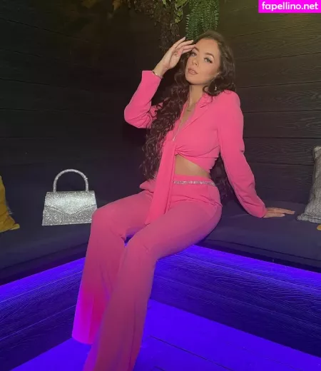 Chiara Francesca OnlyFans Thumbnail #YLc8HXb9D1