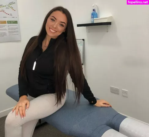 Chiara Francesca OnlyFans Thumbnail #cBgo4dxJDA