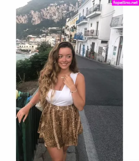 Chiara Francesca OnlyFans Thumbnail #l2EUN1Rl8n