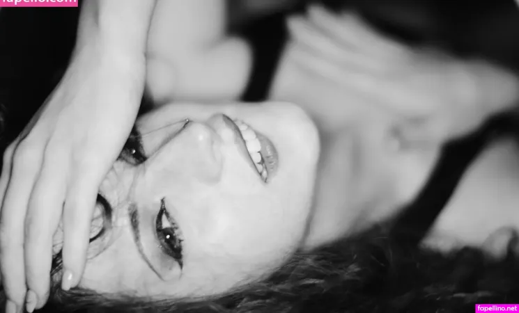 Chiaramente Ginger Free OnlyFans Thumbnail #MYbQBMGtVa