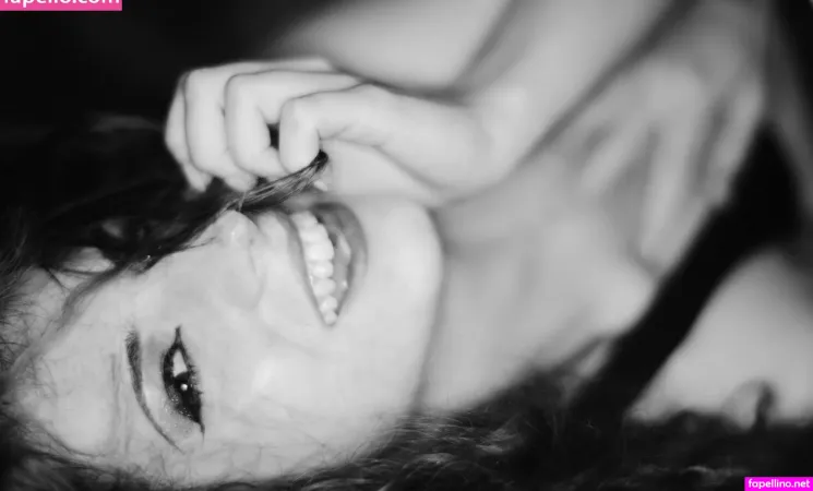 Chiaramente Ginger Free OnlyFans Thumbnail #cZYYUZoECg