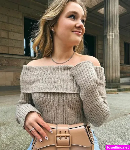 Chiaratews OnlyFans Thumbnail #7EhEDGcXY1