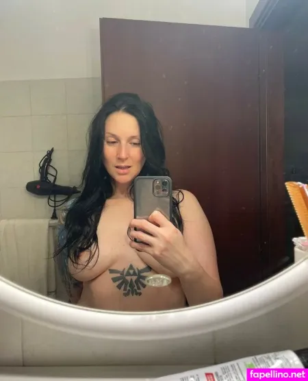 Chiarazeldalover OnlyFans Thumbnail #dMJ0Fiq2X1