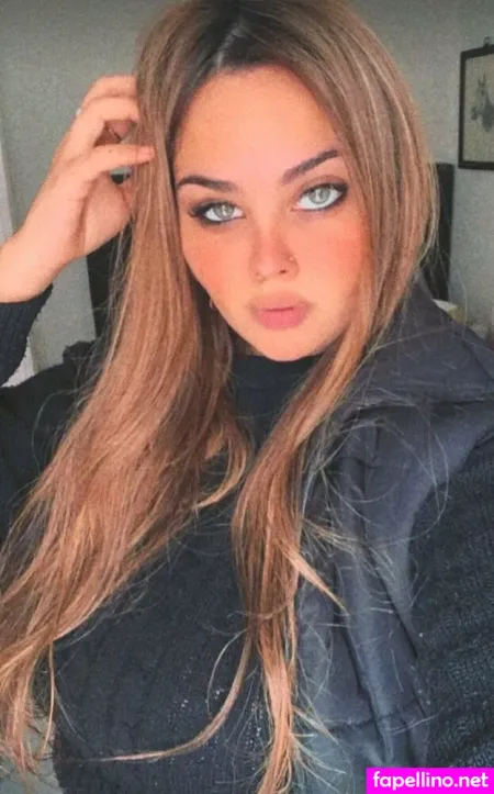 Chiarisworldx OnlyFans Thumbnail #1S37o6YZUa