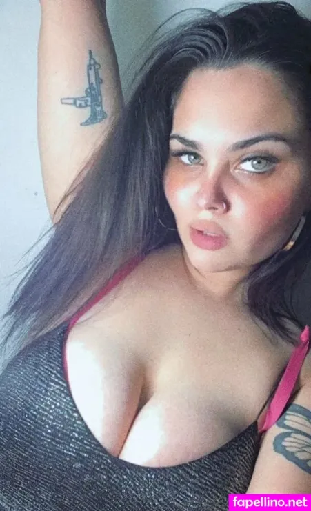 Chiarisworldx OnlyFans Thumbnail #hWwm0OWgx2