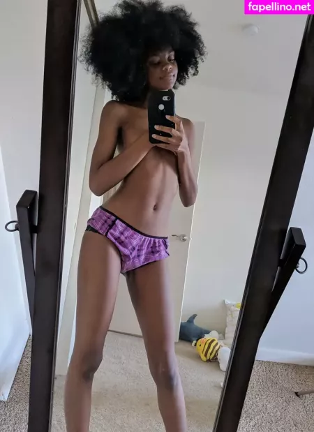 Chibella Chan OnlyFans Thumbnail #E3vUzWF3QY