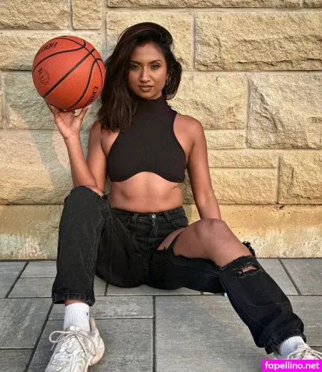 Chica Ruch OnlyFans Thumbnail #2D3mxYFPIm