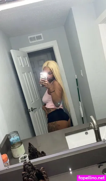 Chichichanel OnlyFans Thumbnail #LlGJpWZjAd