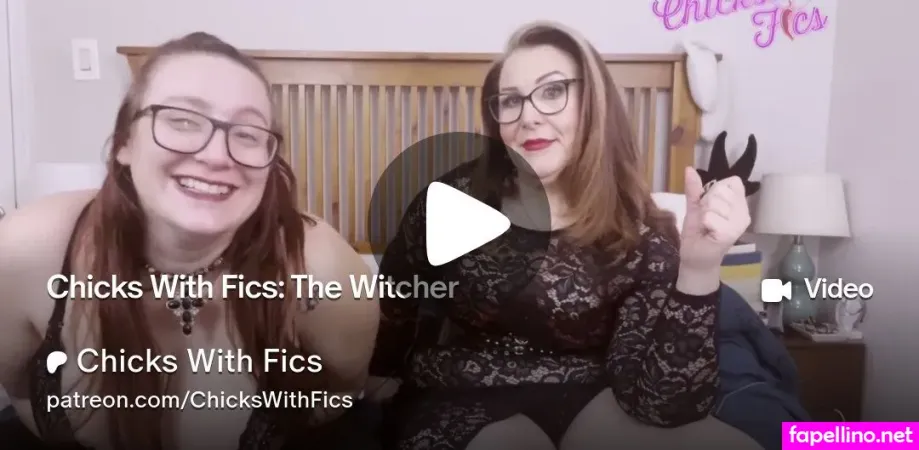 Chickswithfics photo