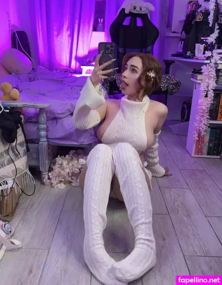 Chilling Madness OnlyFans Thumbnail #rTs7MlVo38