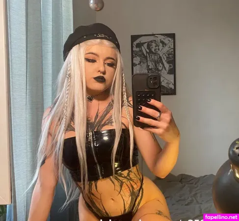 Chillliconcarne OnlyFans Thumbnail #0eic6DQ3ip