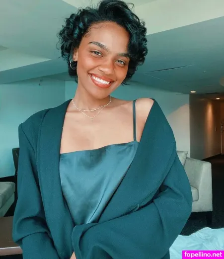 China Anne Mcclain OnlyFans Thumbnail #cyGPofsRb8