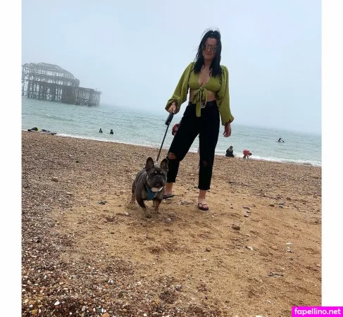 Chinah Ellis Manville OnlyFans Thumbnail #UkPgFwRdCV