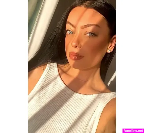 Chinah Ellis Manville OnlyFans Thumbnail #WBRuMJ2AYK