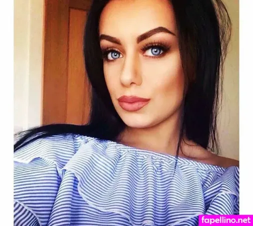 Chinah Ellis Manville OnlyFans Thumbnail #uQPelrdtiT