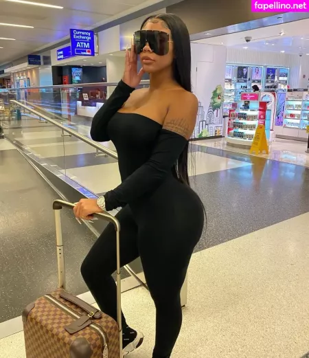 Chinese Kitty OnlyFans Thumbnail #P7XA81wlFd