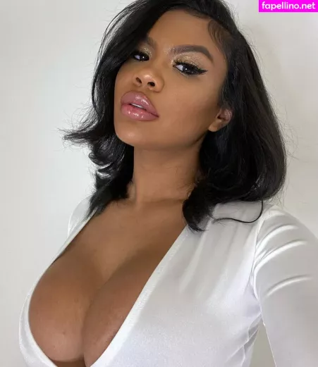 Chinese Kitty OnlyFans Thumbnail #oLVkM7SkK0