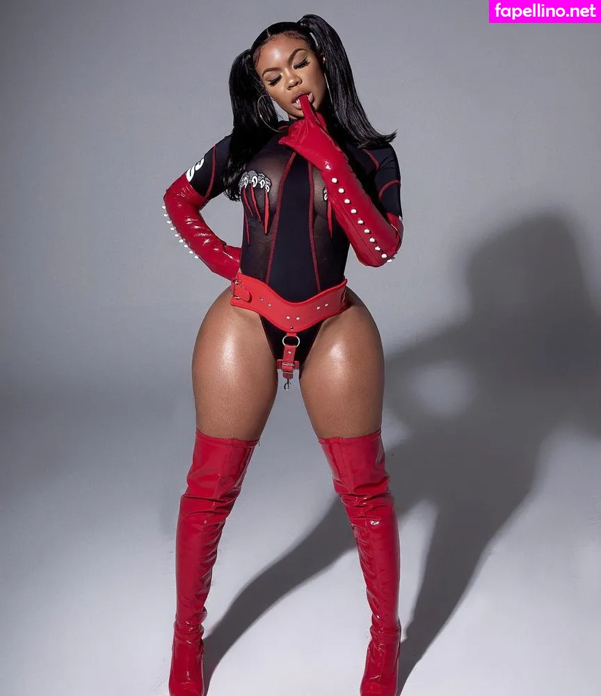 Taylor Hing, chinesekitty, therealchinesekitty Nude Leaked OnlyFans Photo #s7Hvbghnz1