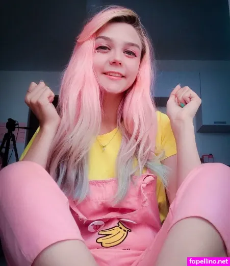 Chio Yam OnlyFans Thumbnail #M4LrWNDMgo