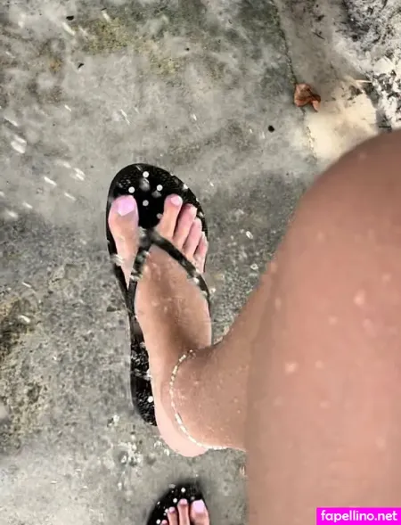 Chlloehorne OnlyFans Thumbnail #XpV6N39No1