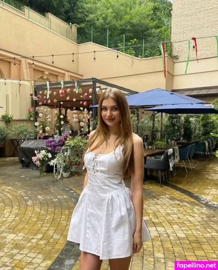 Chllooee OnlyFans Thumbnail #ZRF8B7KuWr