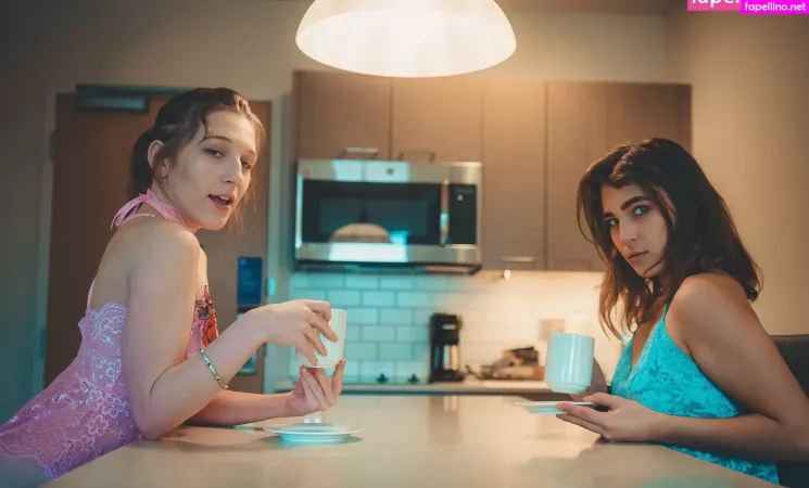 Chlobodyyy OnlyFans Thumbnail #5qiKOM5IHI