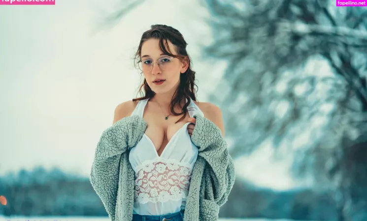 Chlobodyyy OnlyFans Thumbnail #7uWfxea9Q4