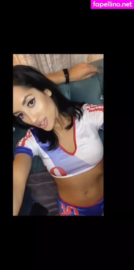 Chloe Amour OnlyFans Thumbnail #m74BUI1i8t