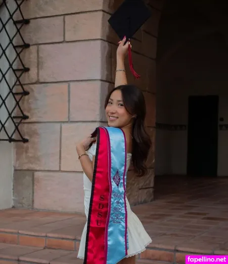 Chloe Aquino OnlyFans Thumbnail #5GQlNUNQfV