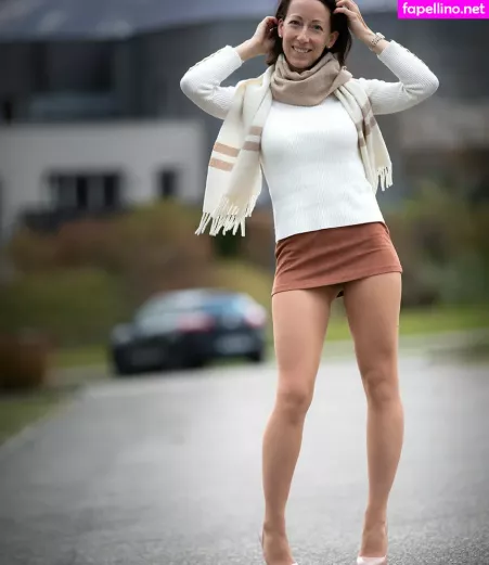 Chloe B Chloe 1 OnlyFans Thumbnail #IUACr8JBnB