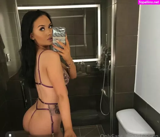 Chloe Baine OnlyFans Thumbnail #sseBiX4JuA