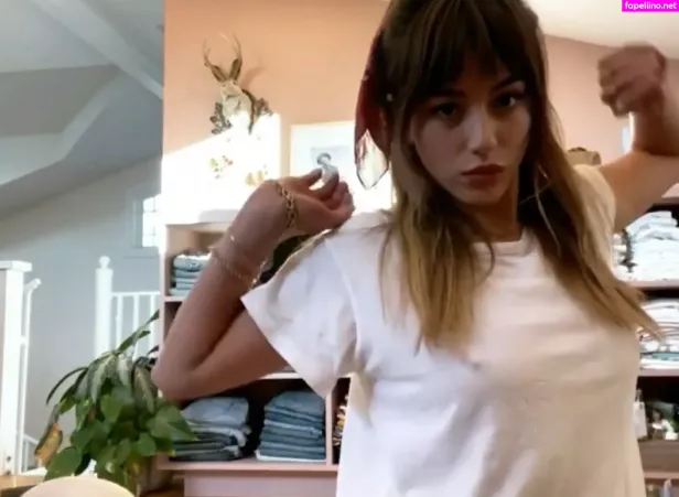 Chloe Bennet OnlyFans Thumbnail #67g9zs10Ep