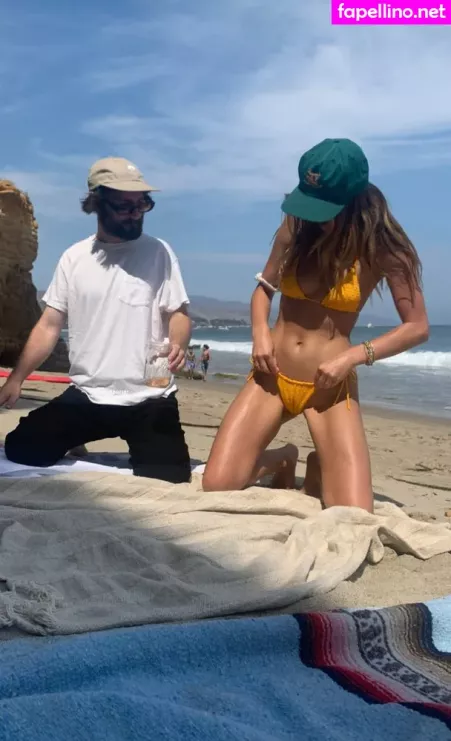 Chloe Bennet OnlyFans Thumbnail #m674YMOuPF