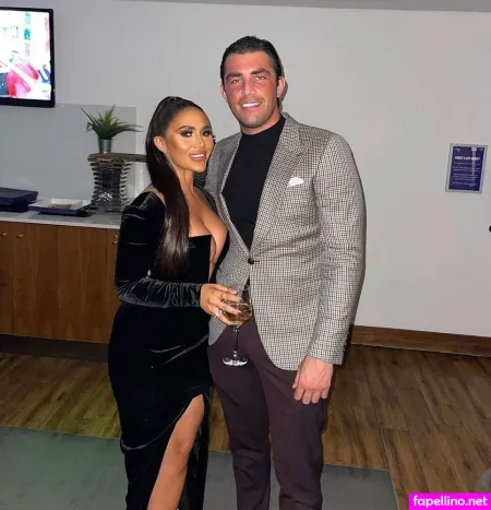 Chloe Brocket Main Profile Photo