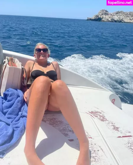 Chloe Burns OnlyFans Thumbnail #OMiE8An5Uj